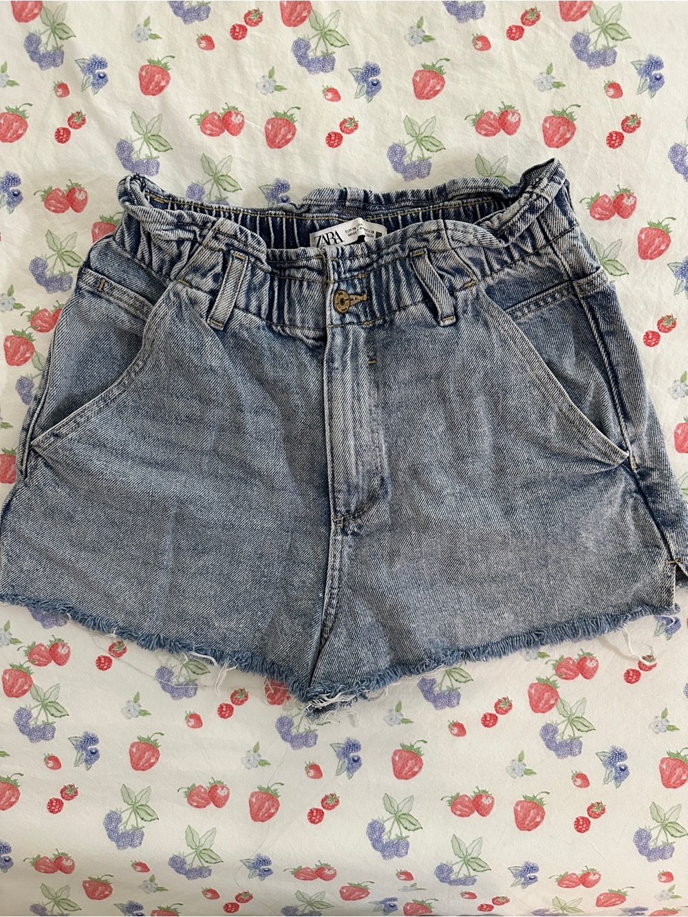 Zara high-waisted jean shorts